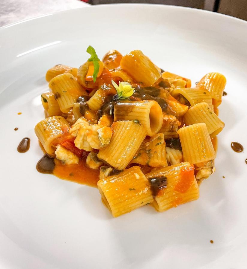 Hotel Ristorante Sagittario Feltre Kültér fotó