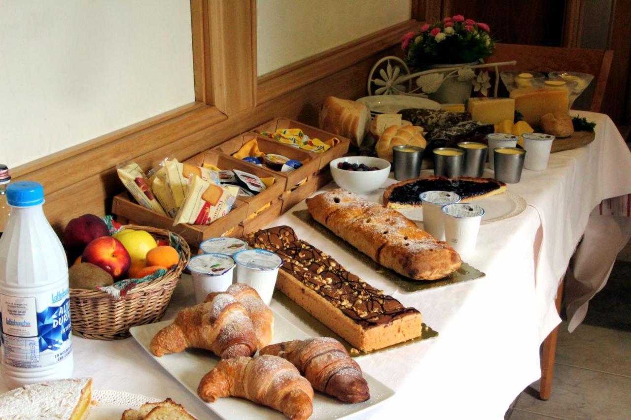 Hotel Ristorante Sagittario Feltre Kültér fotó